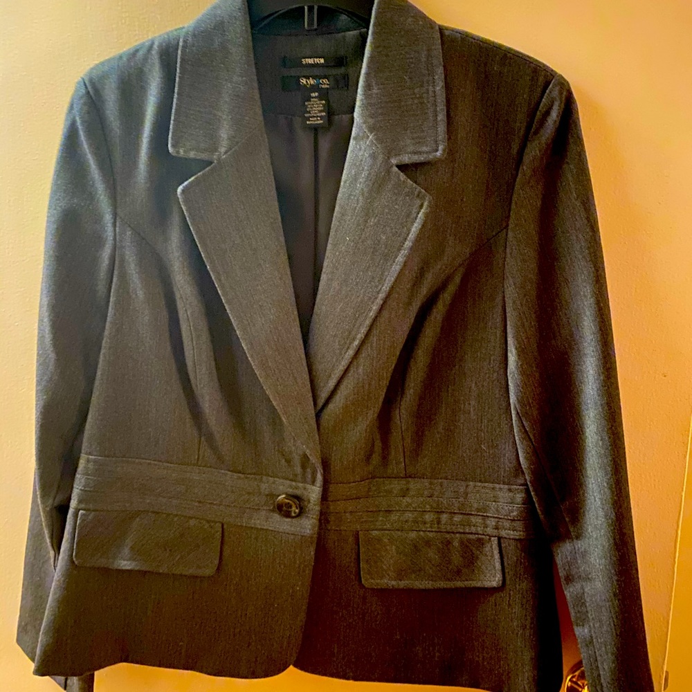 Style and Co 16 Petite Grey Blazer